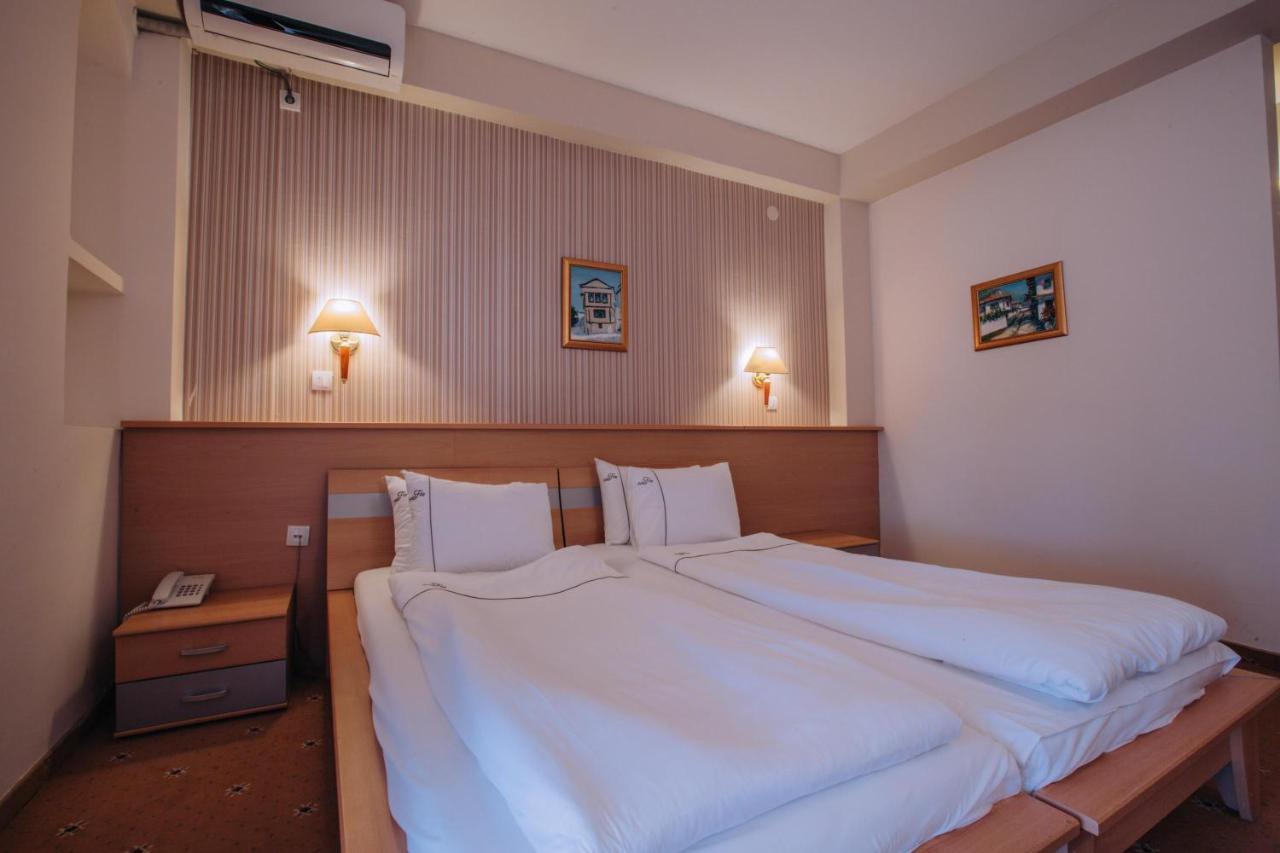 Hotel Filip Ohrid Kültér fotó