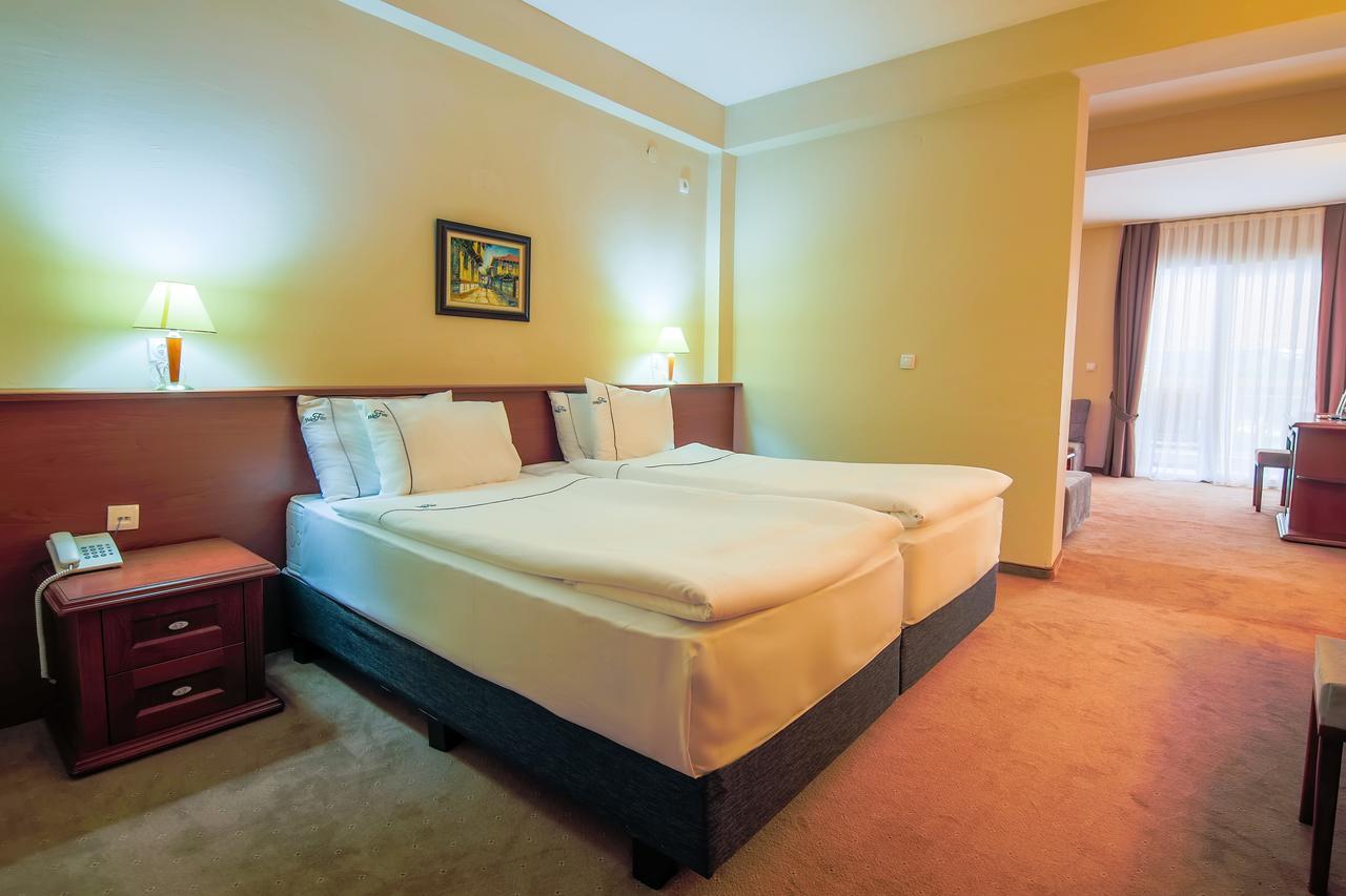 Hotel Filip Ohrid Kültér fotó