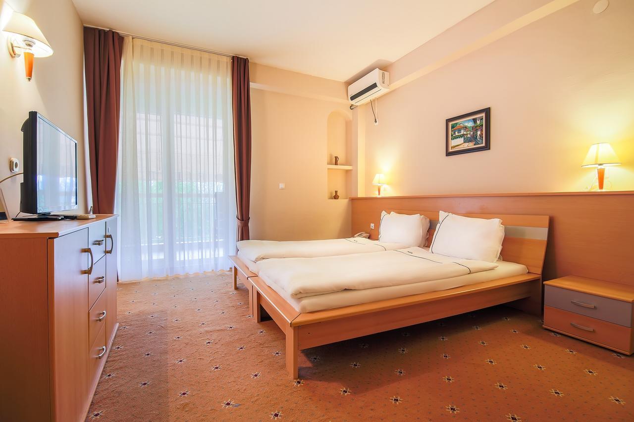 Hotel Filip Ohrid Kültér fotó